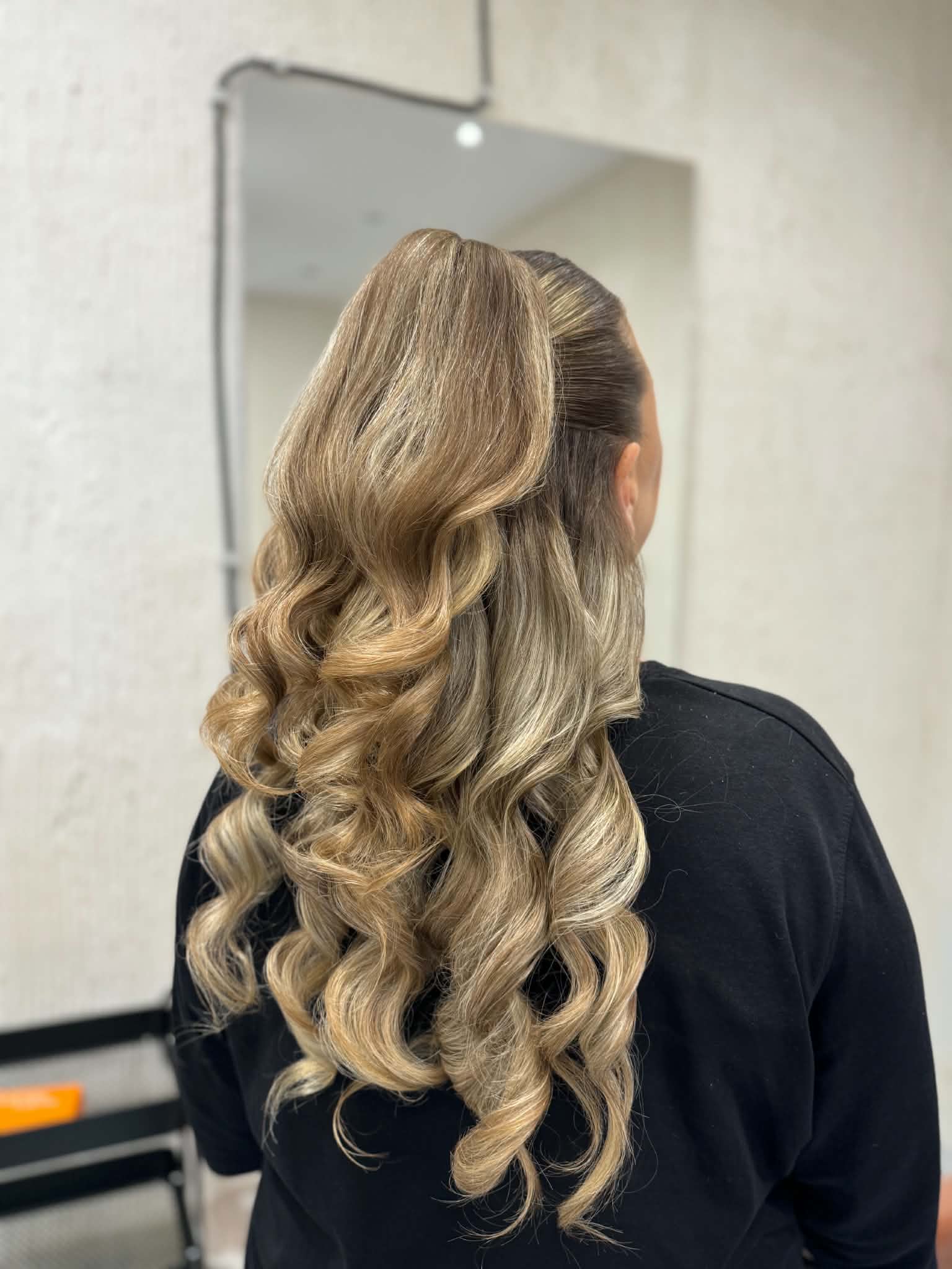 Dana Dobru Hairstylist