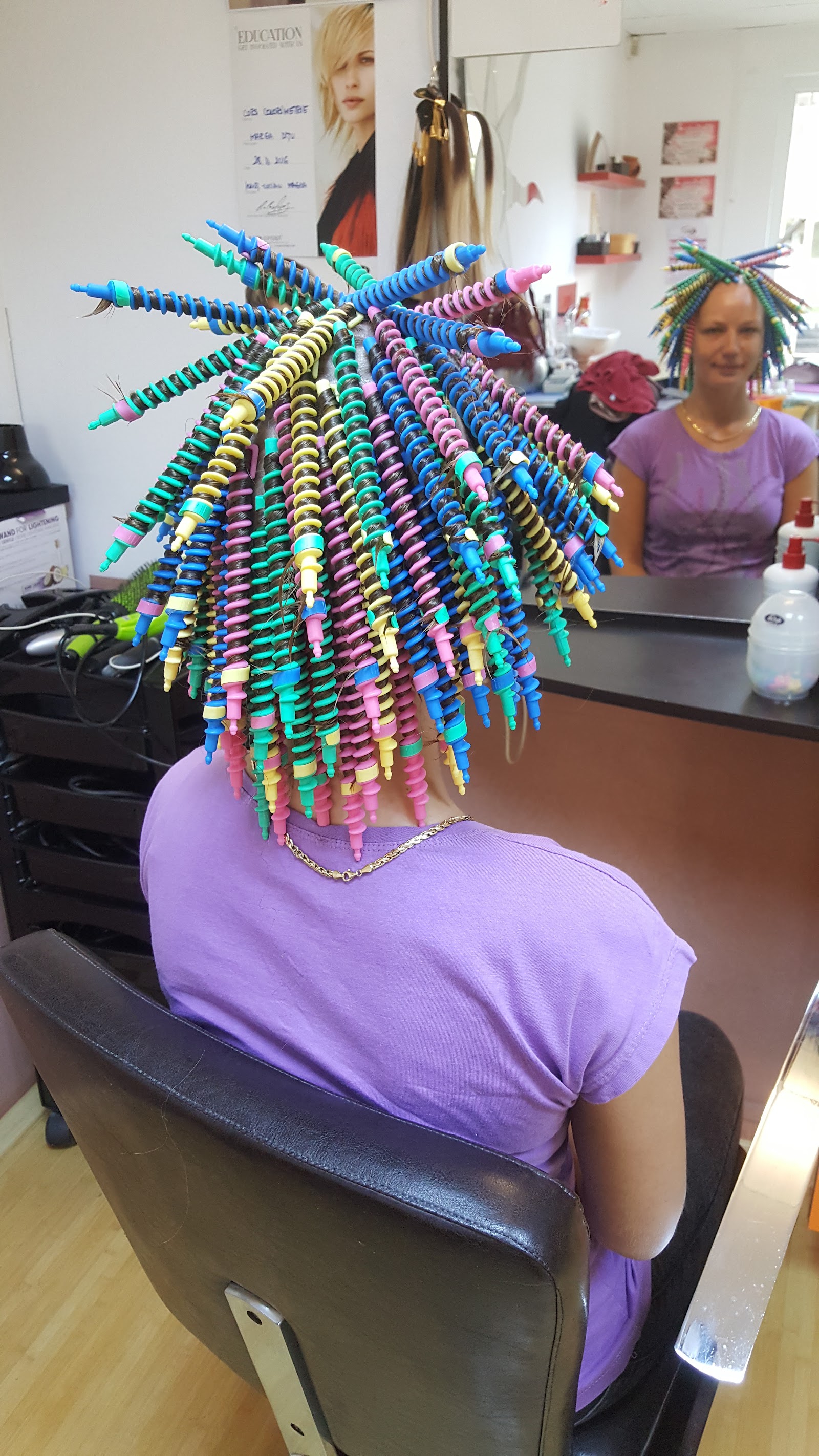 Salon Marga Mania