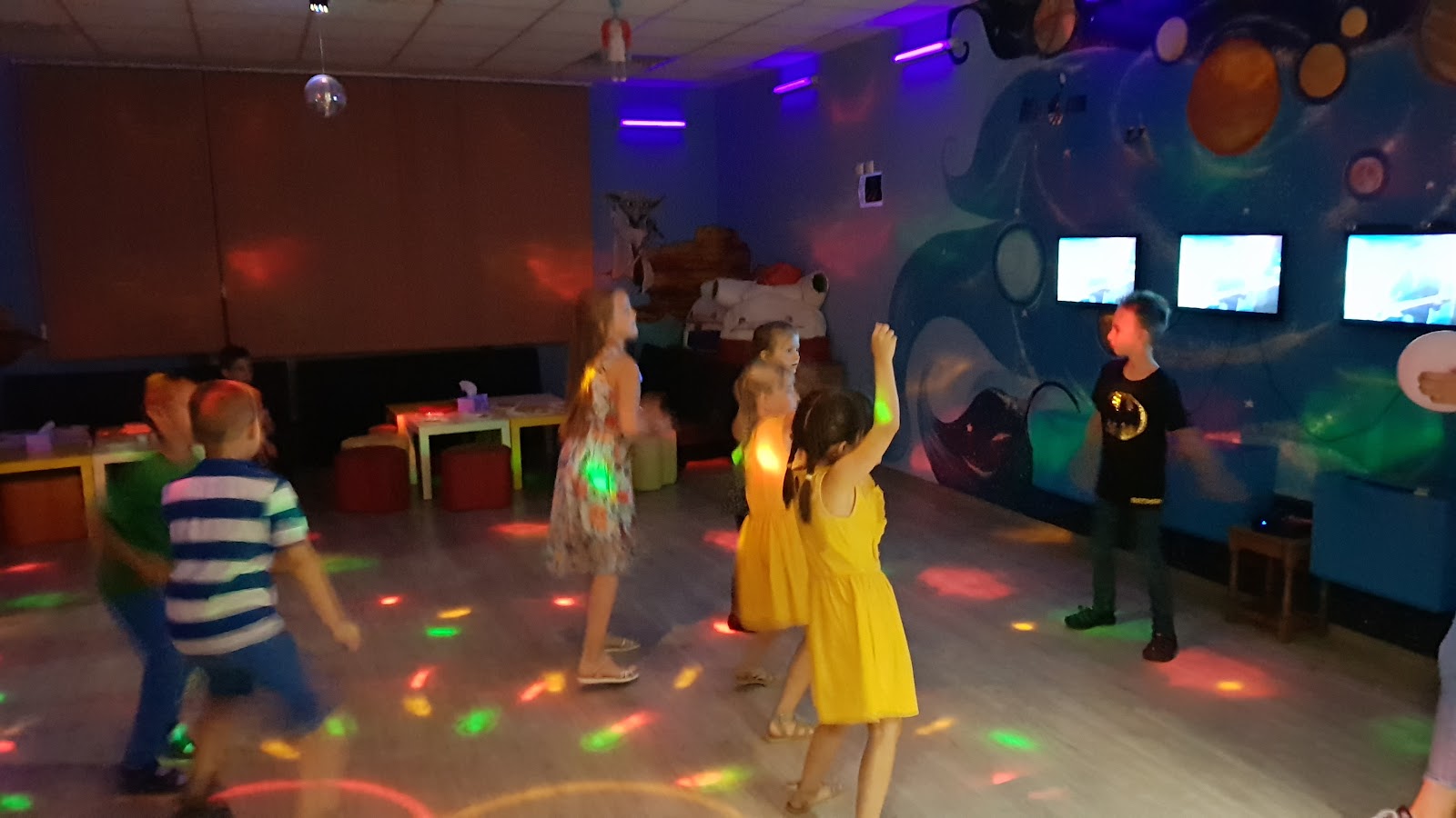 Kids Cosmos Party Mureș