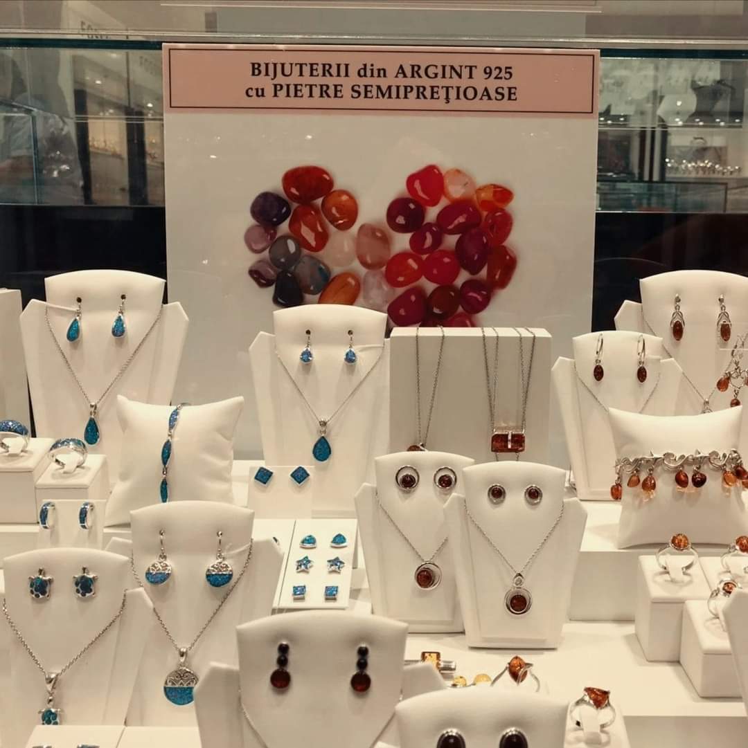 B&B Collection
