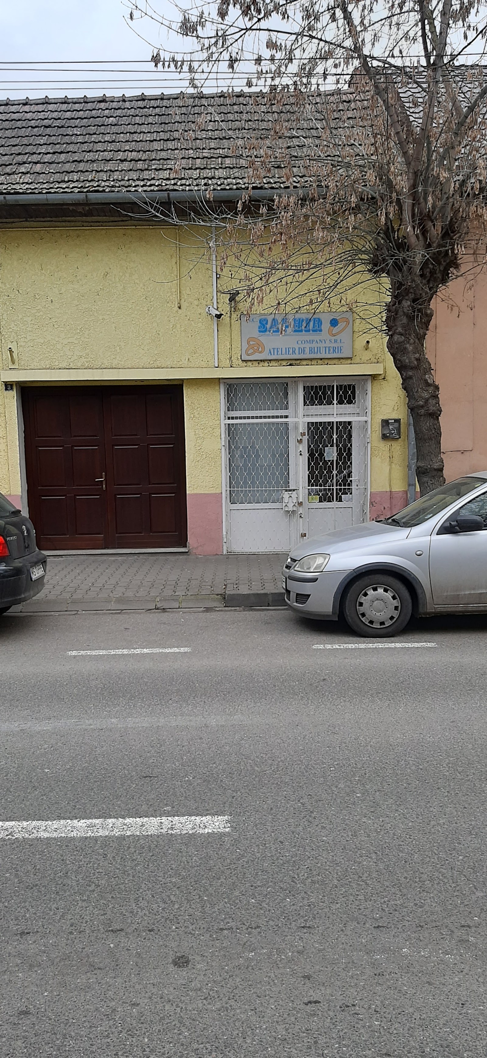 Saphir Company
