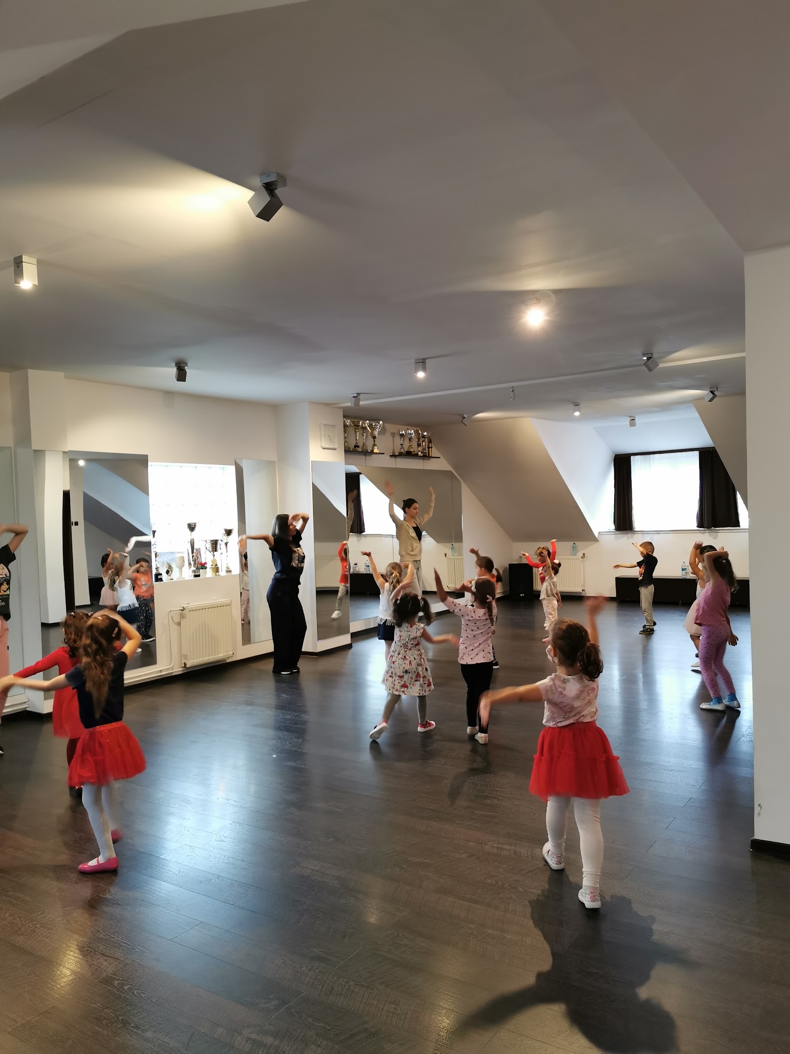 Spotlight Dance Studio