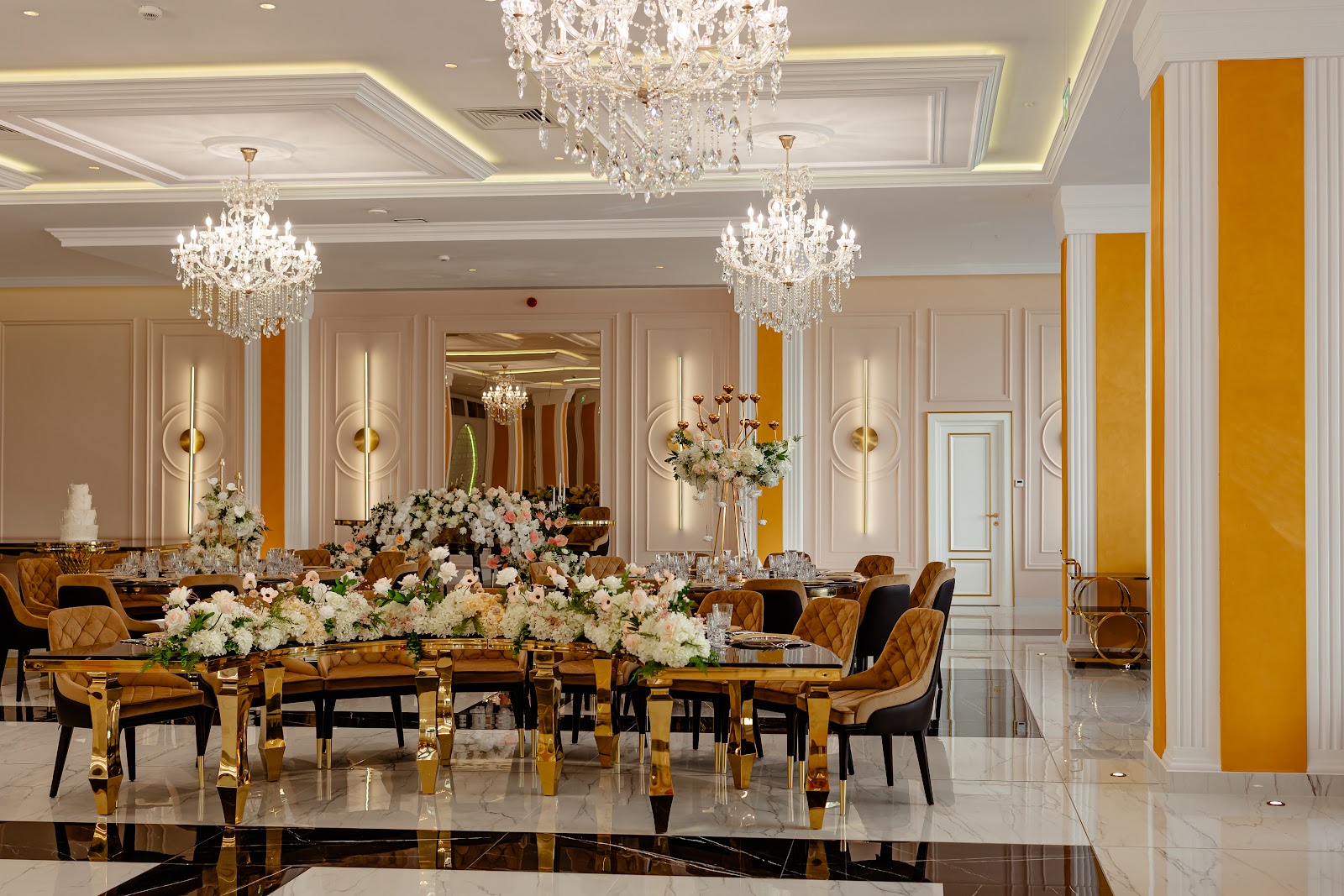 Palace by Orient - Salon de evenimente și piscină Brăila