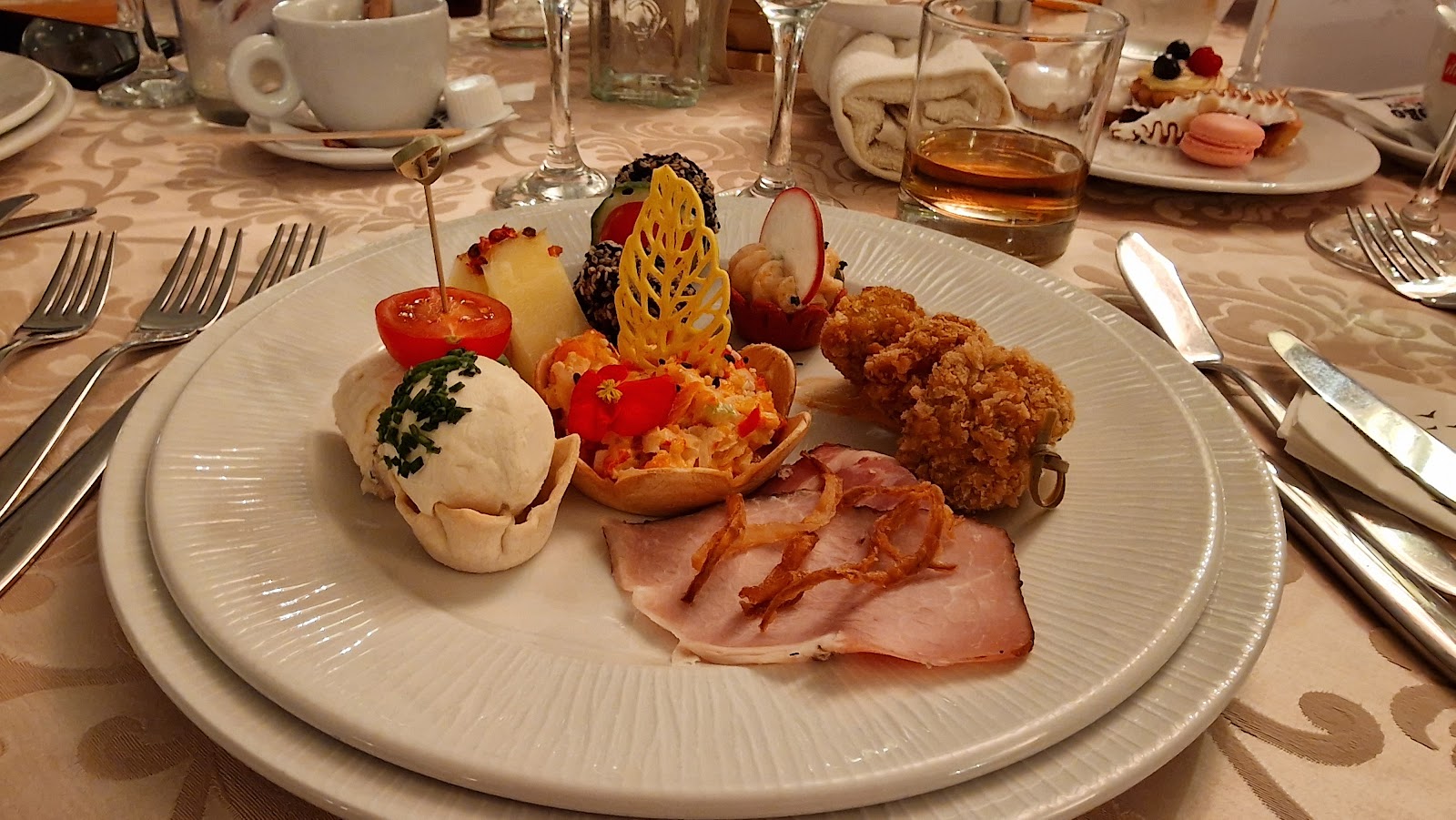 Restaurant "La Casa Cu Stuf" Brăila