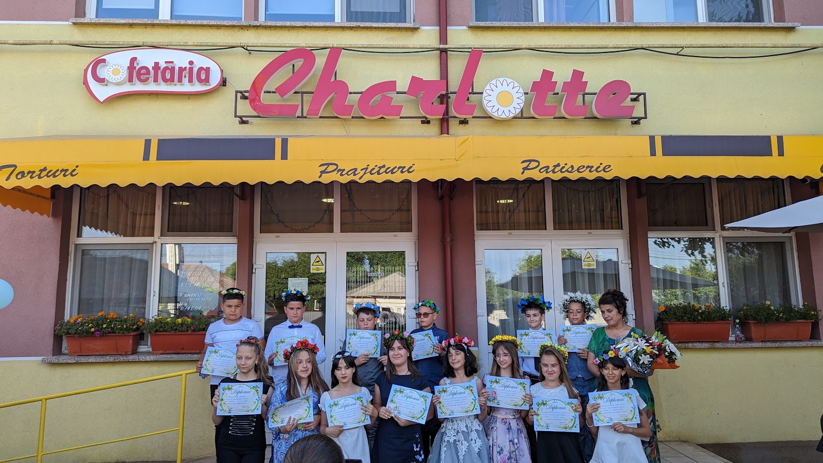 Cofetaria Charlotte