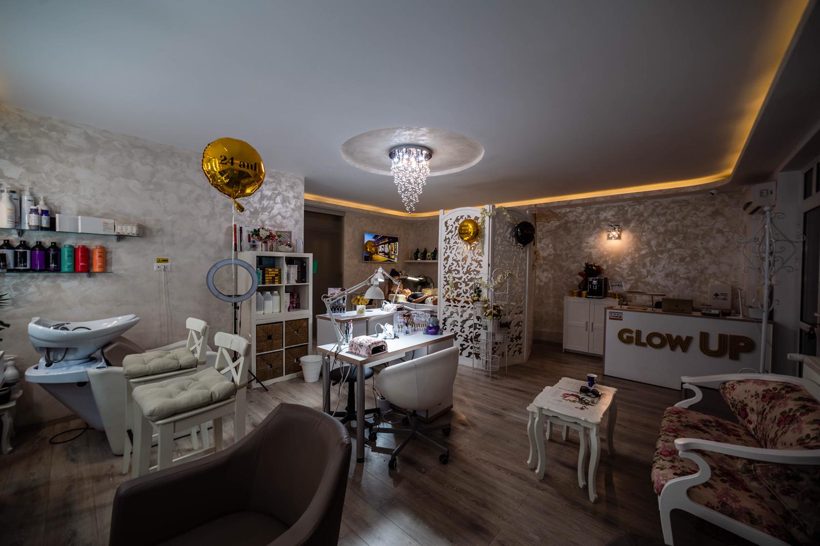GLOW UP - BRĂILA