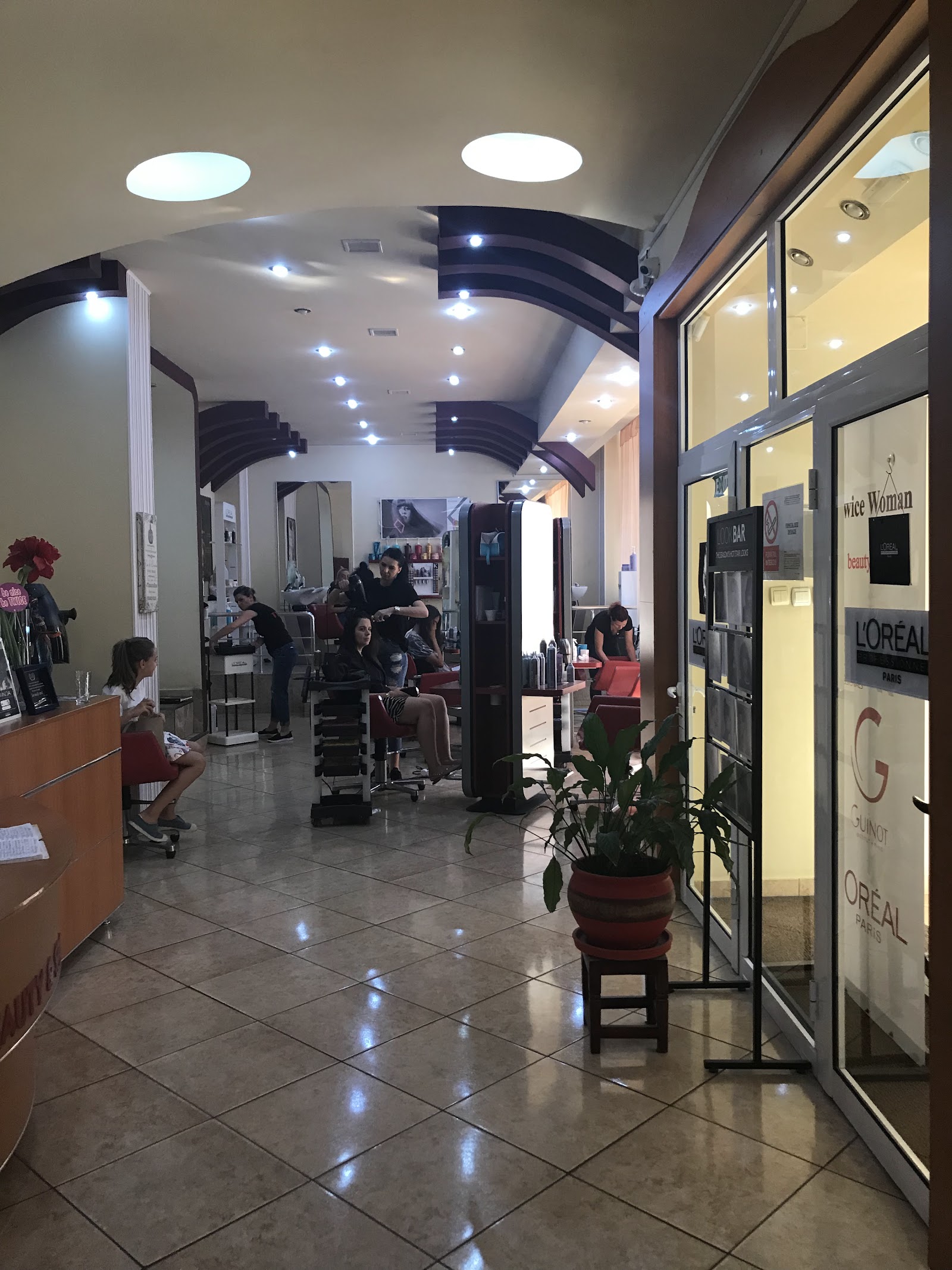Salon Twice