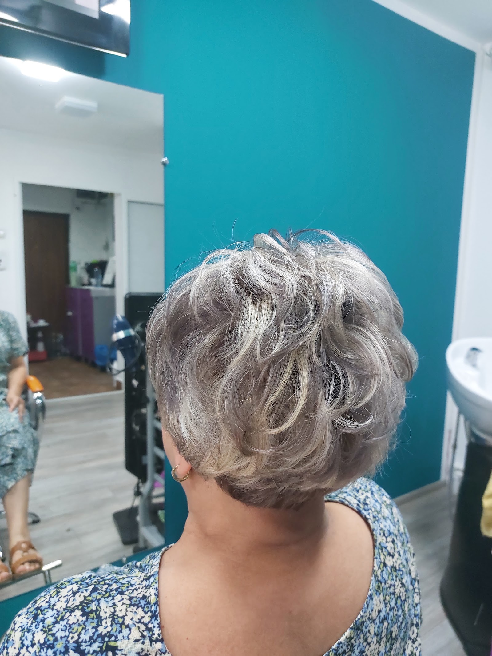 Ely's Beauty & Spa