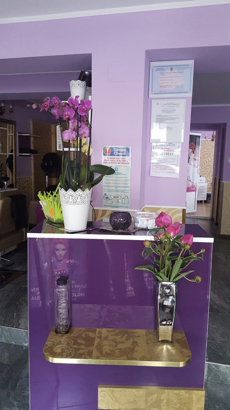 Golden Beauty Salon