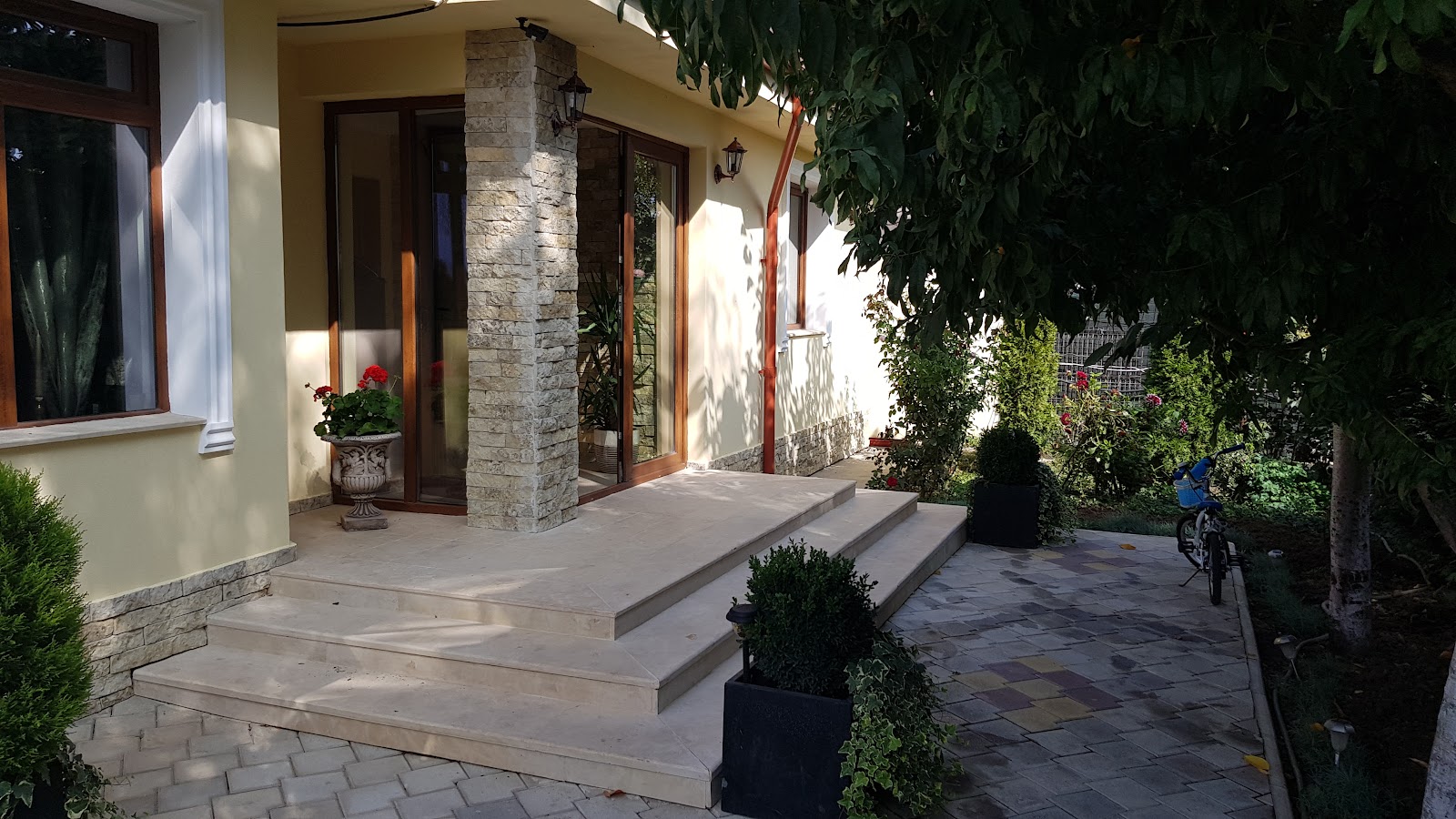 Casa Dutu (Formația Nova)