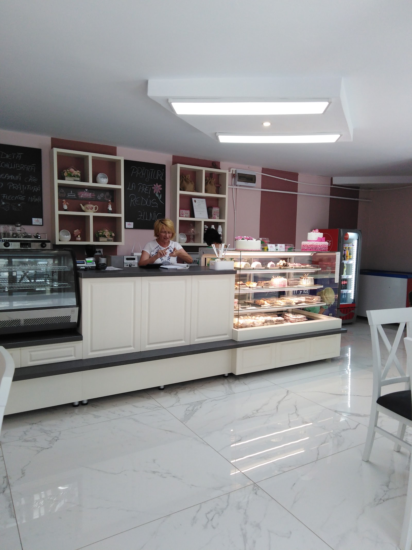 Velvet Cake&Coffee