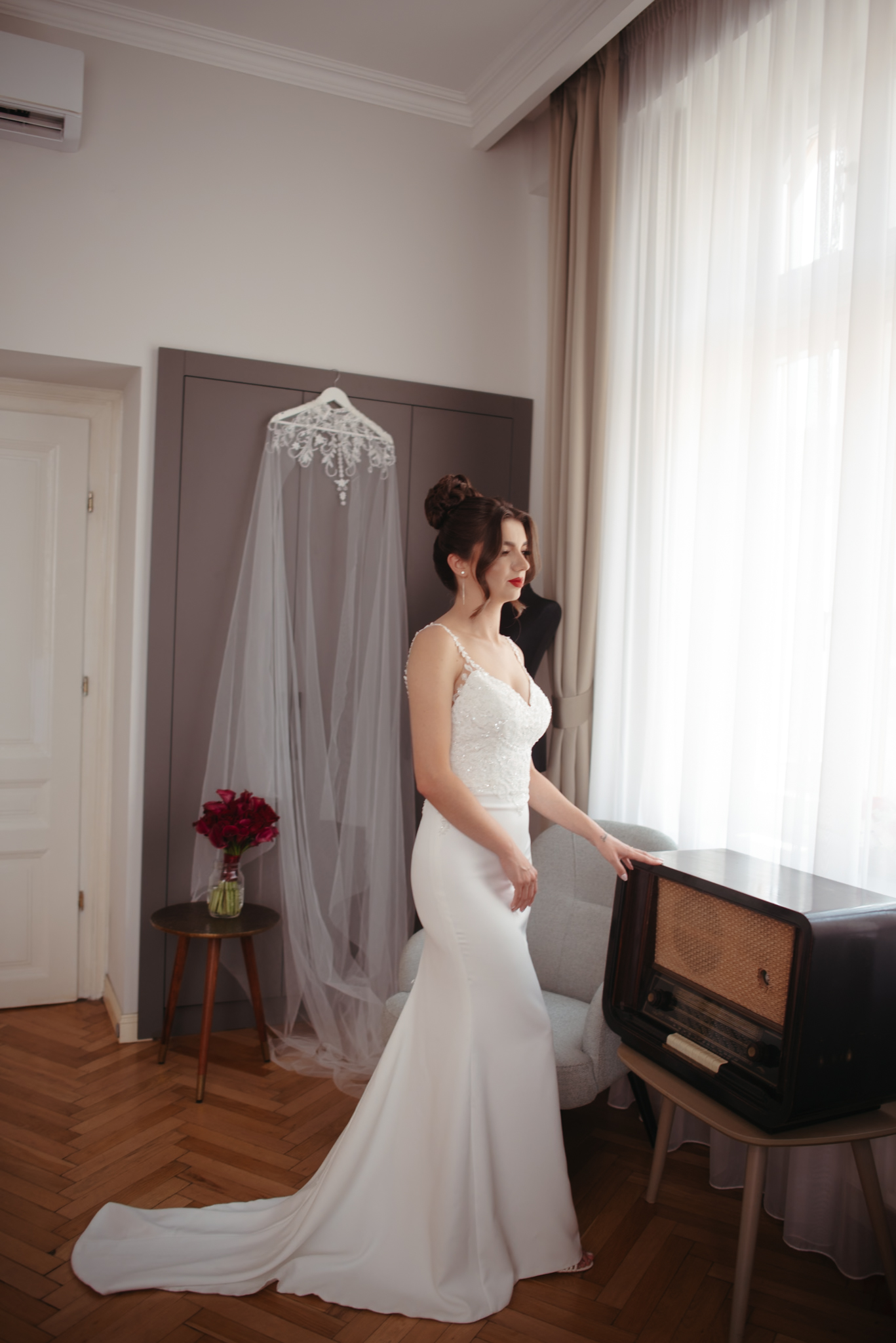 Lorys Wedding Dress