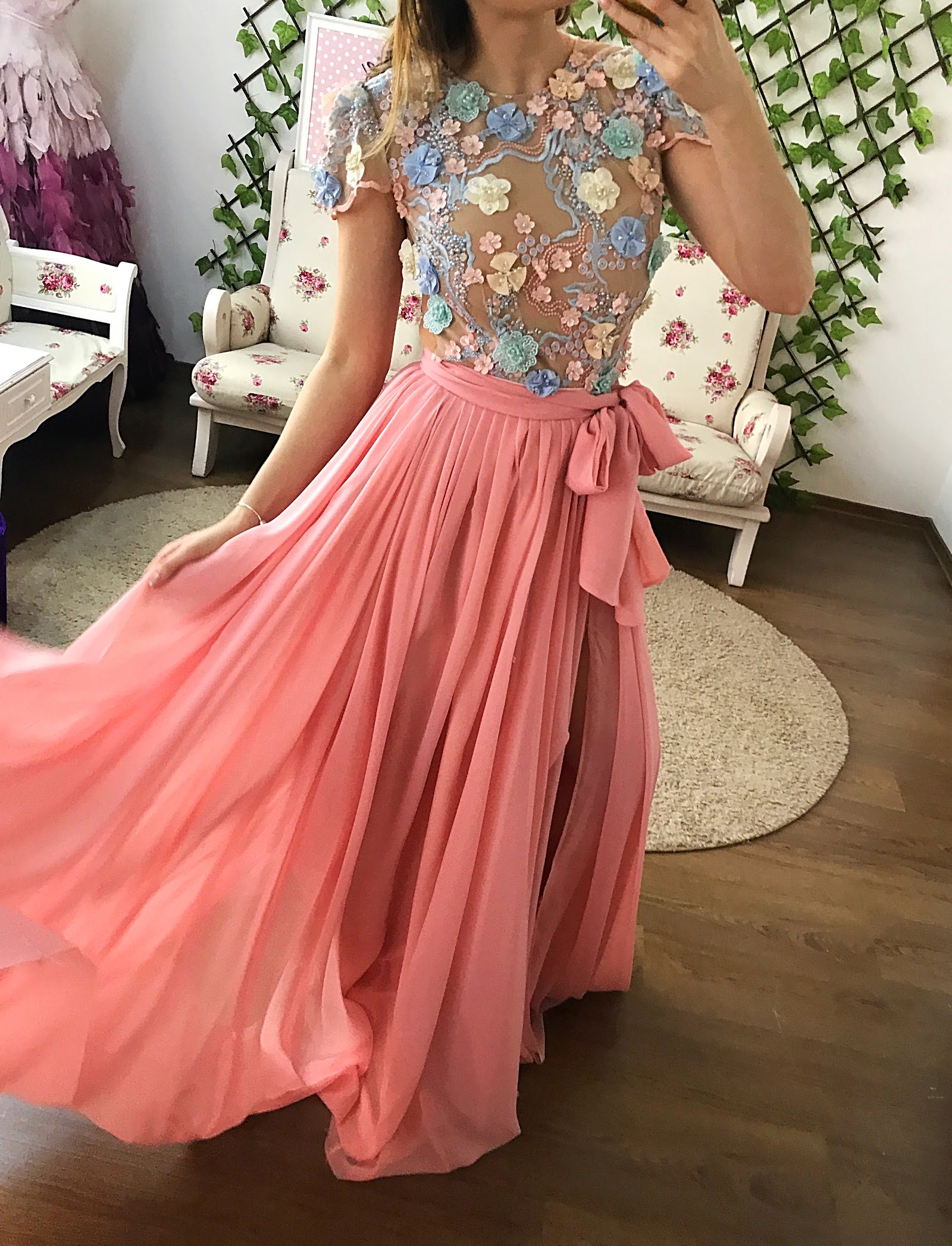 ADELINA BOIE FASHION