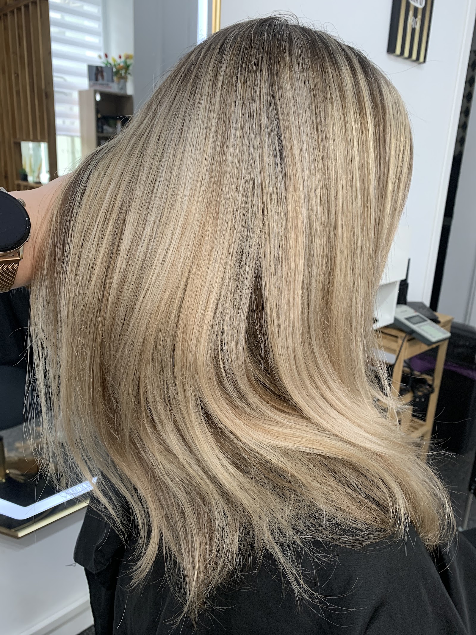Hello Beauty Salon Baia Mare