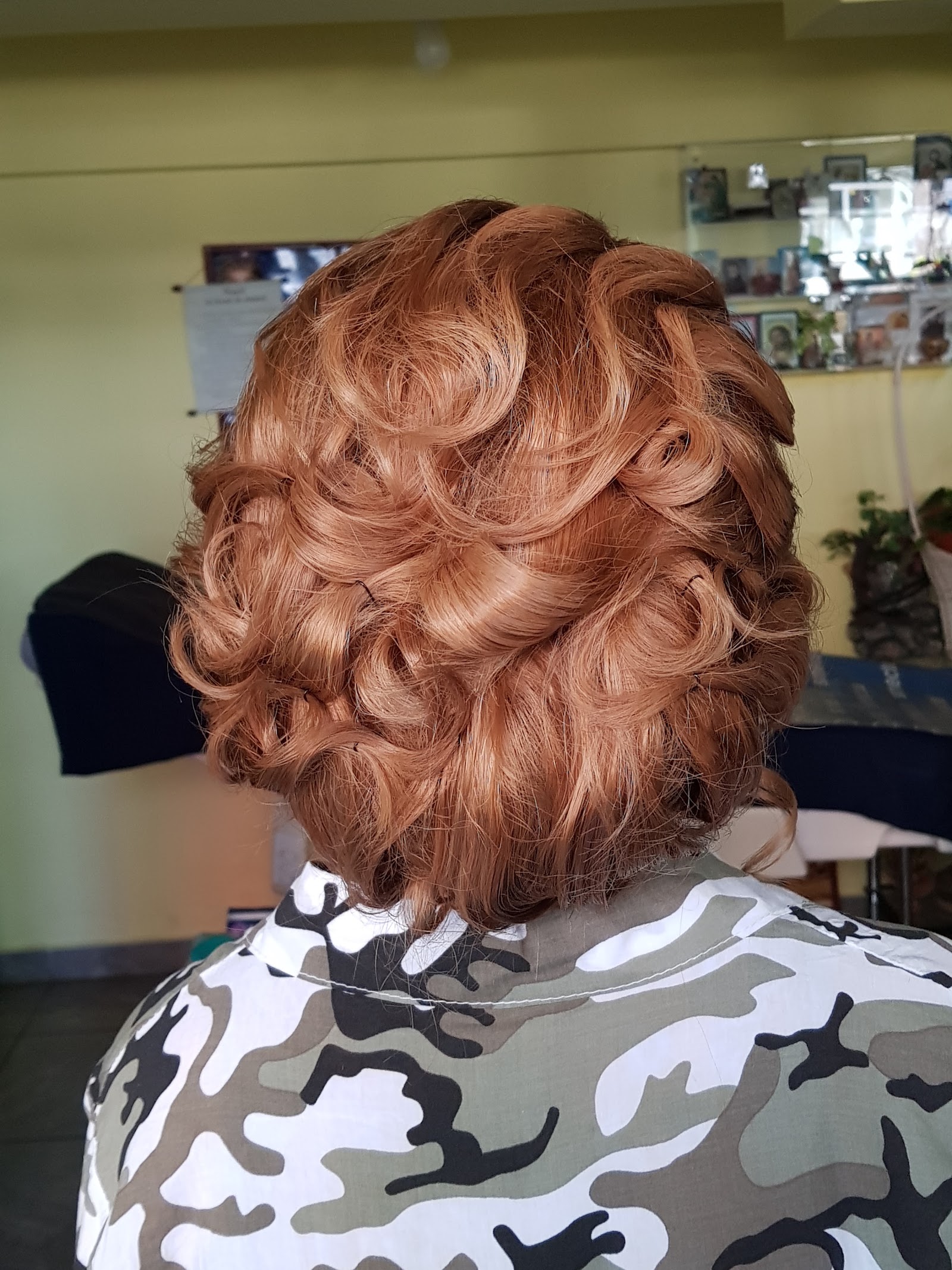 Salon Claudia ( acum : CLAUDIA Beauty Center ) - 25 de ani de experiență