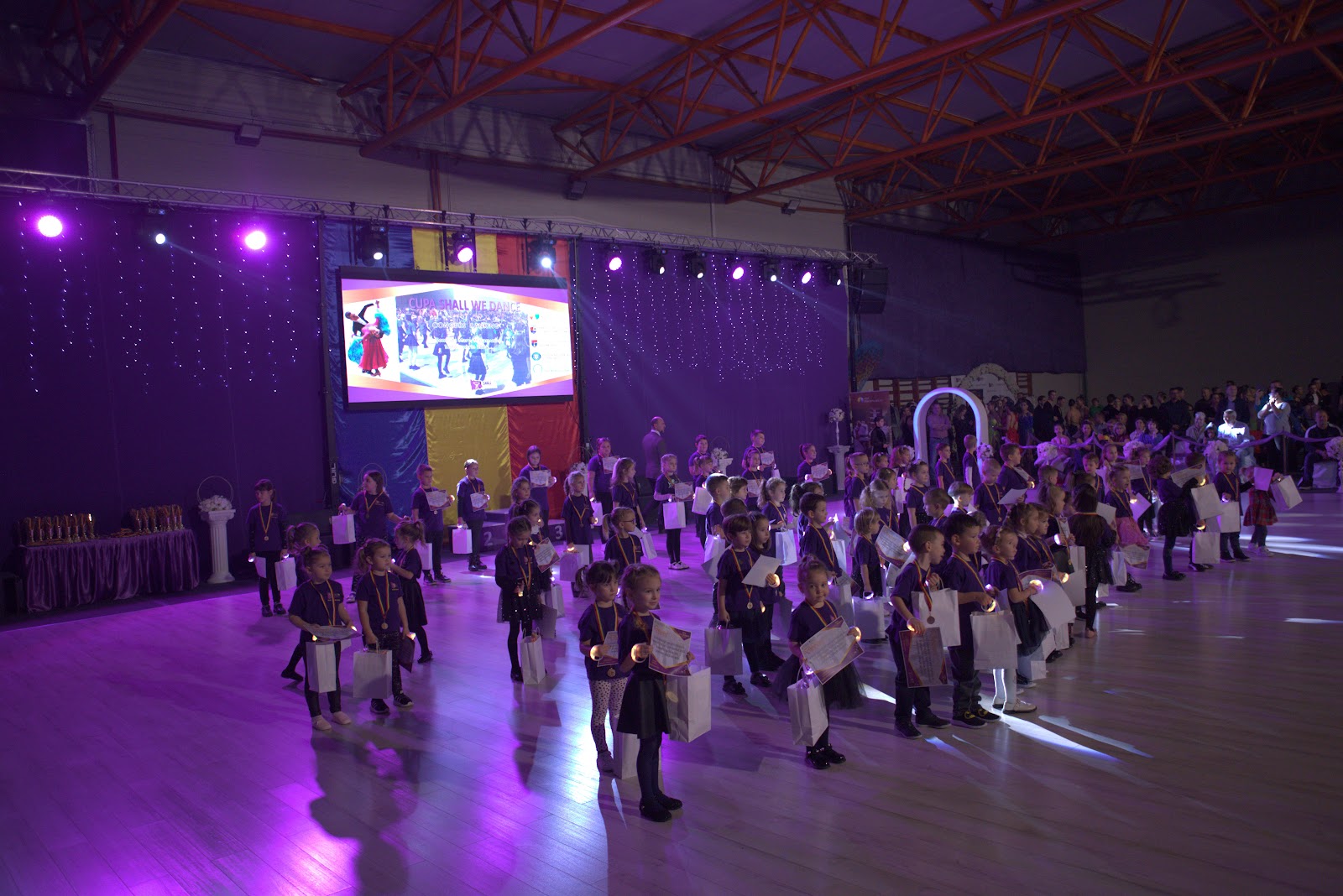 Shall we Dance - Club de dans sportiv