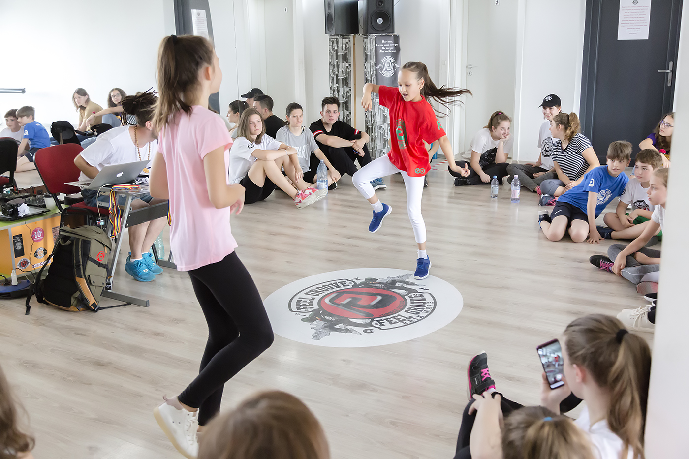 Feel Groove Dance Studio
