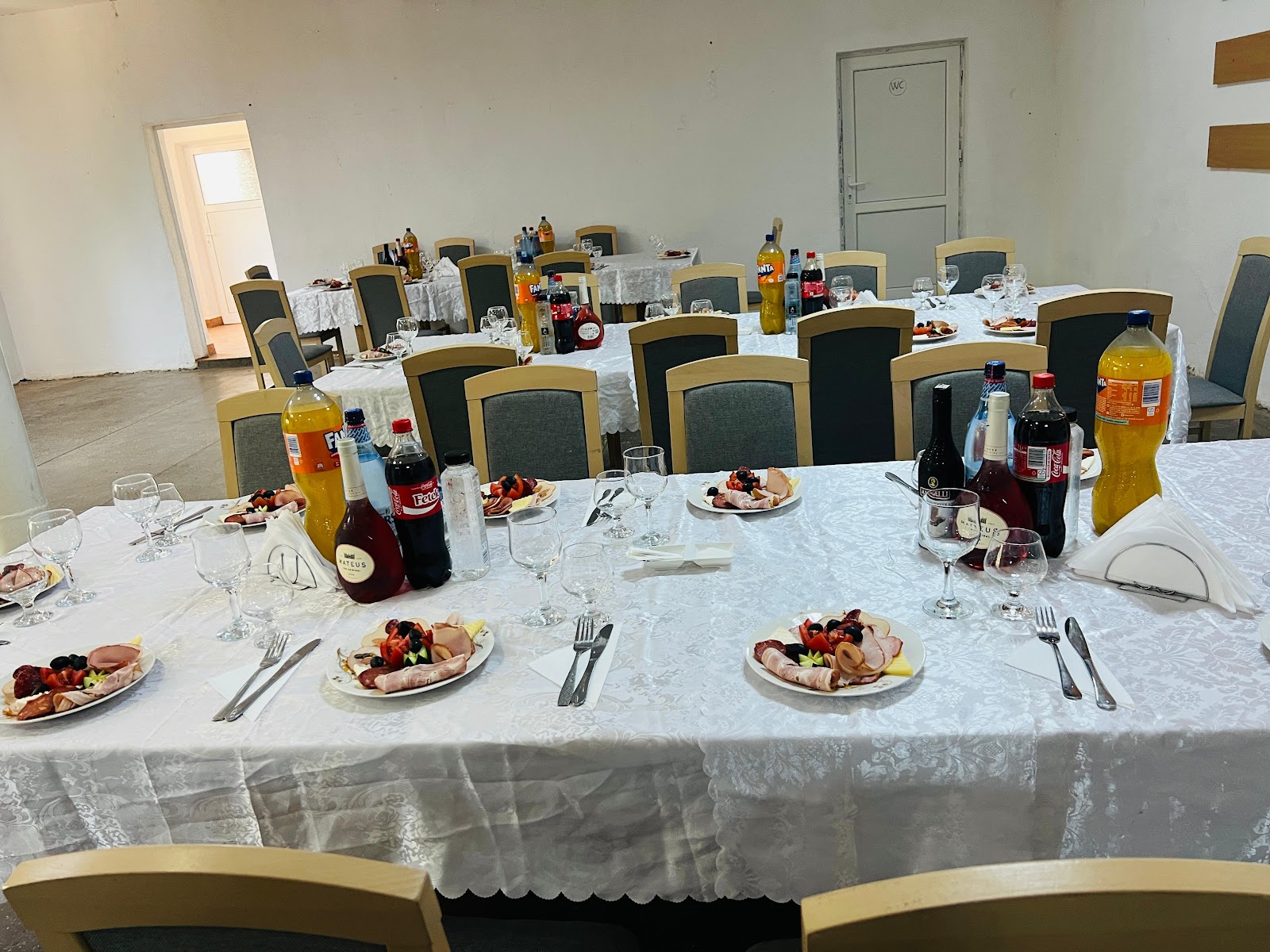 Catering Pomeni Nunti Botezuri Casa Ianis