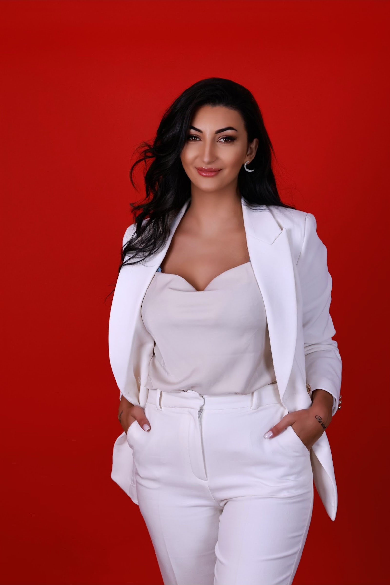 Mara Alina Lash Artist&Trainer