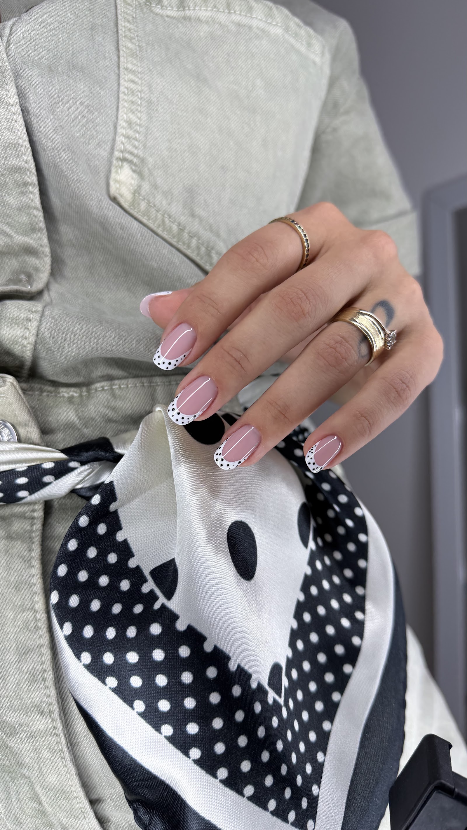 Oana Mocanu Nail Instructor