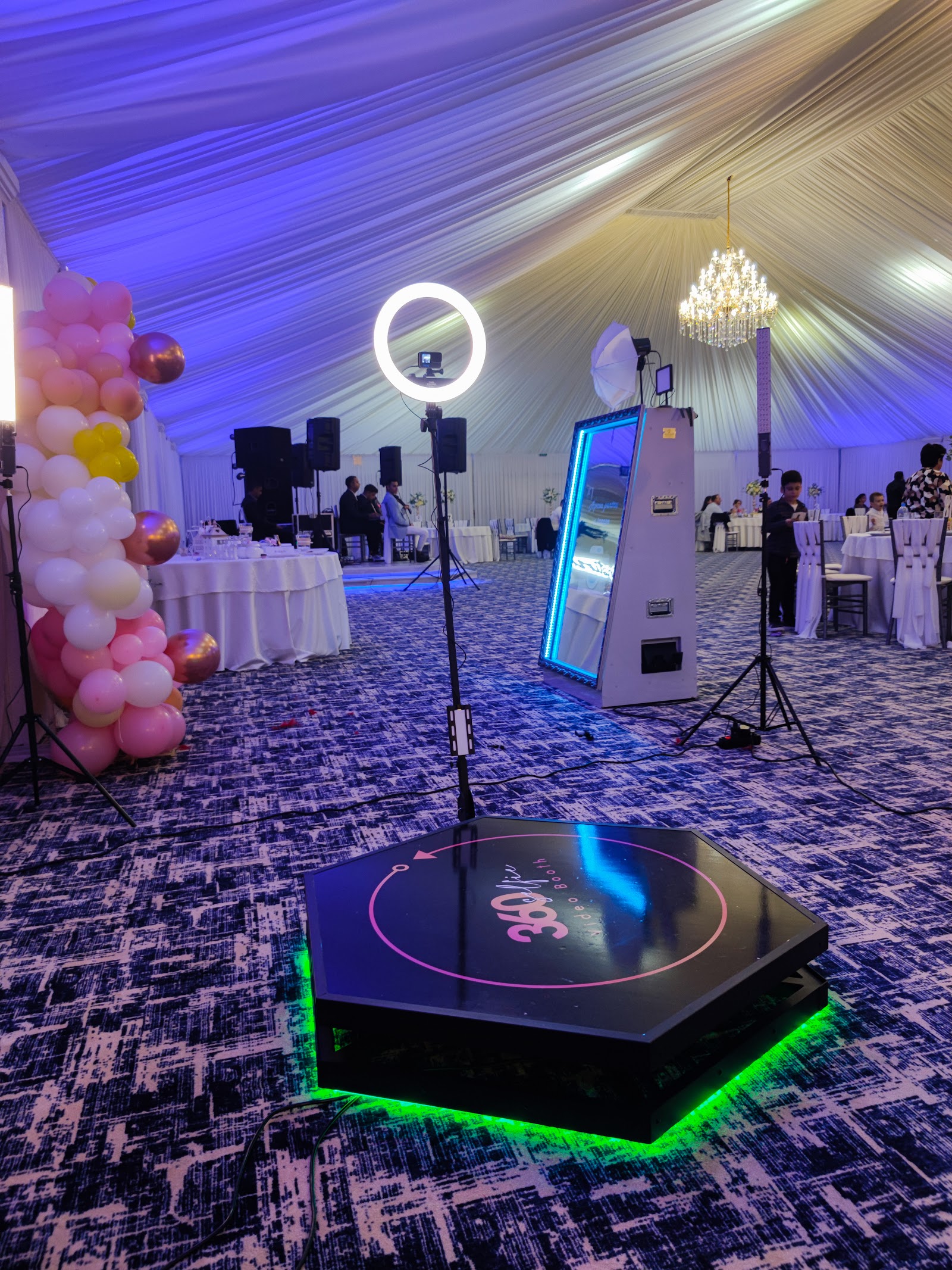 Oglinda Magică Buzău & 360 Selfie Video Booth by GS Events
