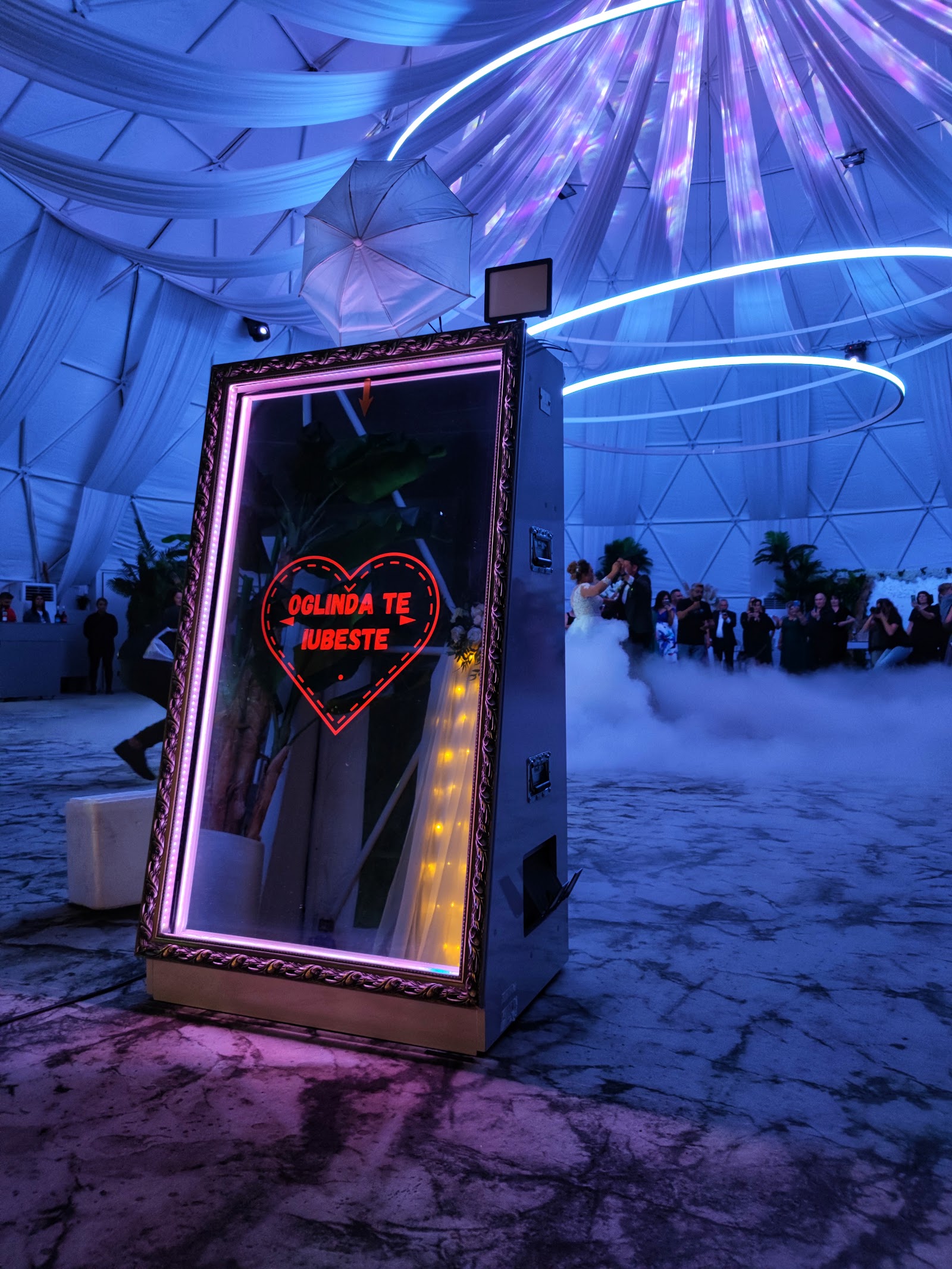 Oglinda Magică Buzău & 360 Selfie Video Booth by GS Events