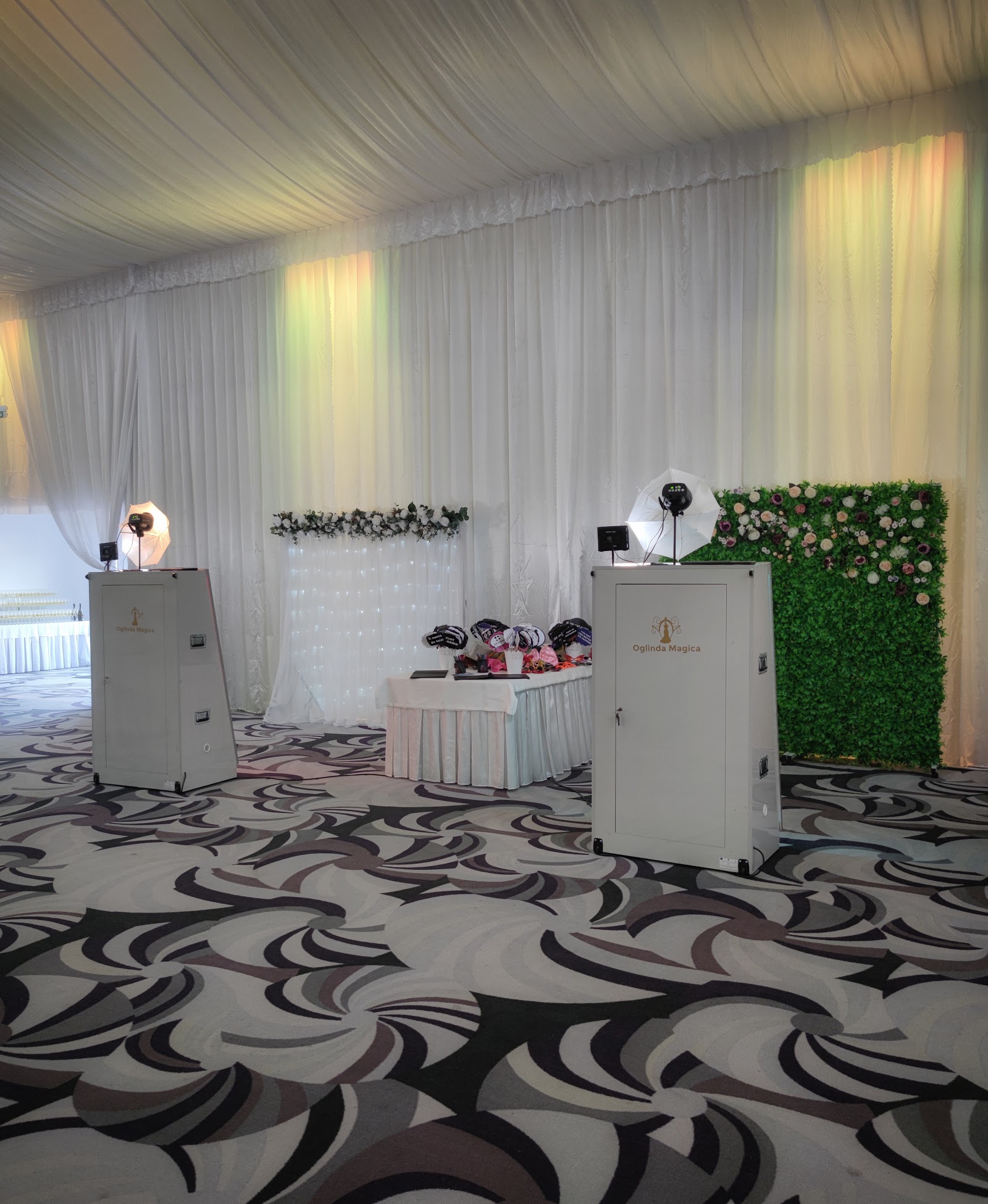 Oglinda Magică Buzău & 360 Selfie Video Booth by GS Events