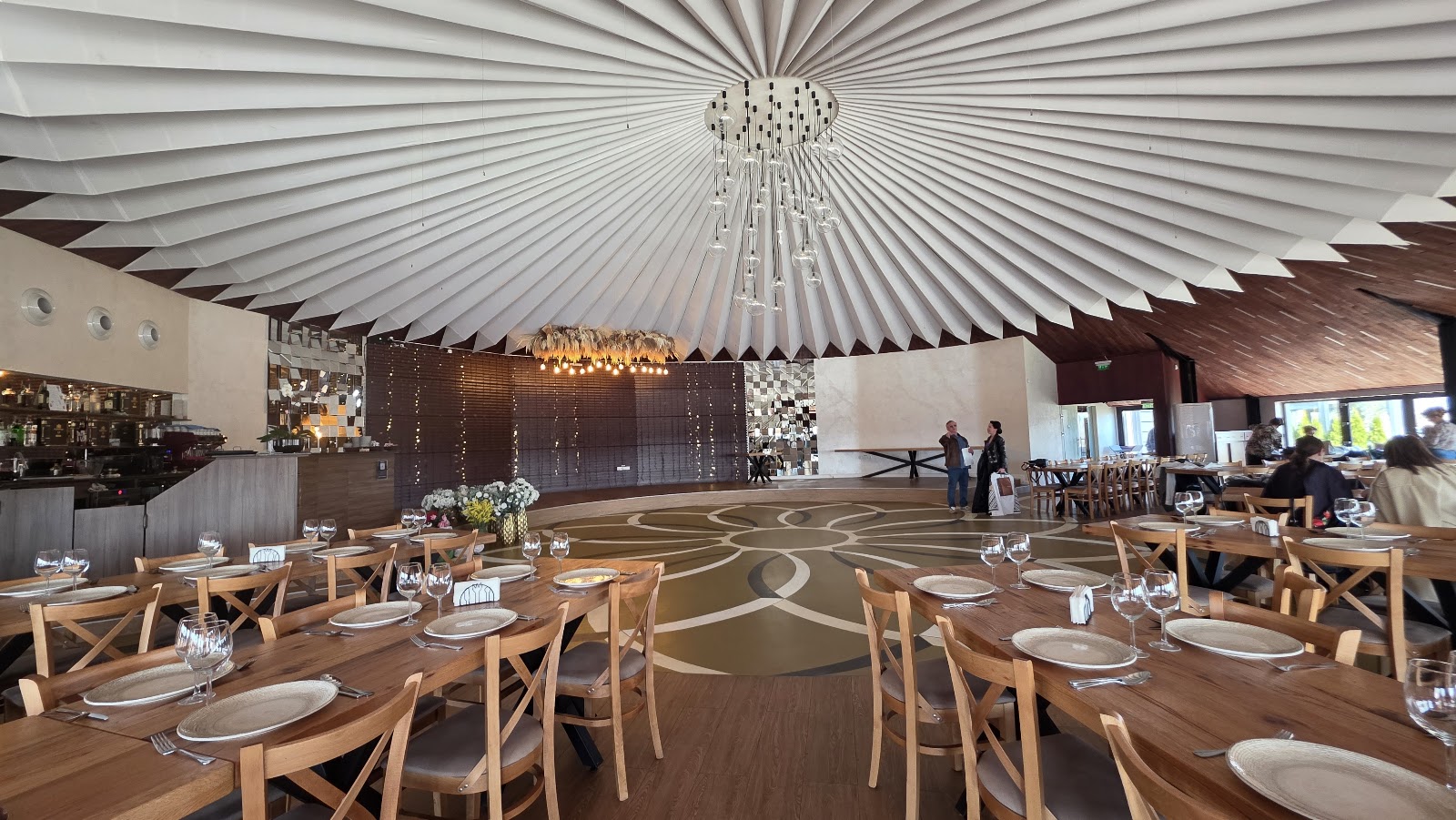 DAR Events - Restaurant & Barn